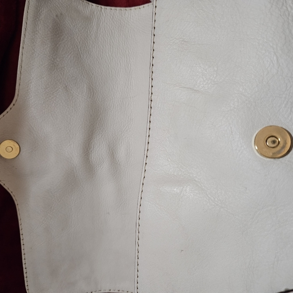 Michael Kors White Berkley Shoulder Bag - Picture 6 of 16